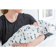 Mary Meyer - Lulujo Hello World Hat & Swaddle Set, Navy Triangles Image 3