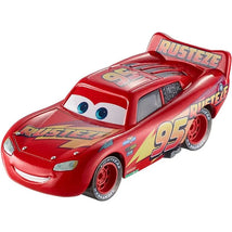 Mattel Character Toy Cars Rust-Eze Lightning Mcqueen Image 2