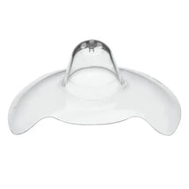 Medela Contact Nipple Shields and Case Image 4