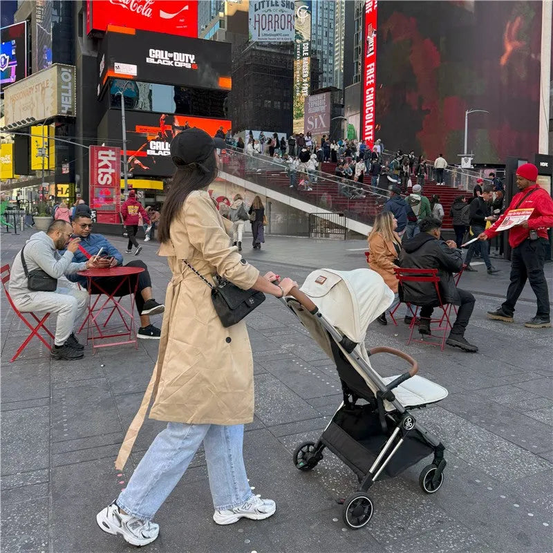 Primo Passi - Icon Travel Stroller Special Edition, Chrome Frame/Beige Image 5