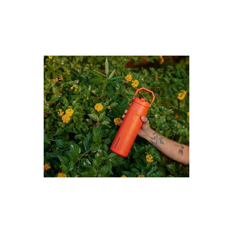 Stanley - The Iceflow™ Flip Straw 2.0 Bottle 24 Oz / 0.71 L Pomelo Image 7