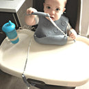 Utensílios para comer para bebês ocupados