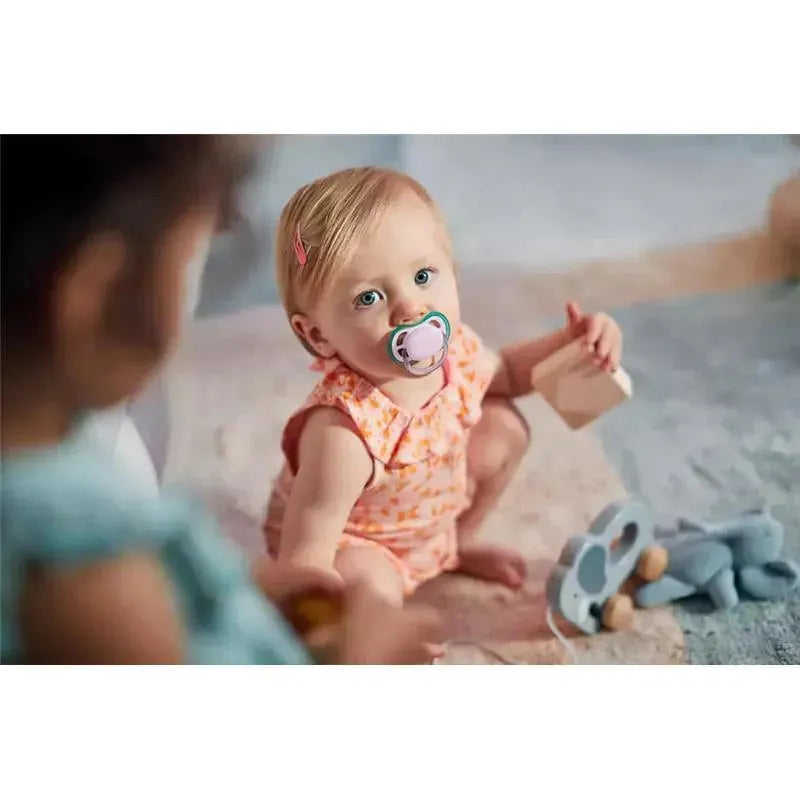 Avent - 2Pk Ultra Air Pacifier Fresh Lilac & Pastel Green, 0/6M Image 3