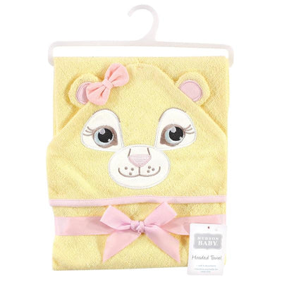 Hooded towel for babies featuring a lion design with a pink bow, made of soft, absorbent material.