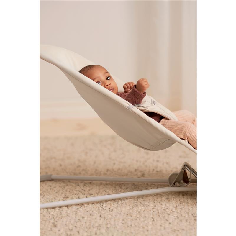 BabyBjörn - Bouncer Balance Soft, Light Beige, 2-in-1 Adjustable Baby Bouncer Seat Image 5