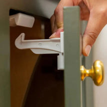 Cabinet & Drawer Latches - MacroBaby