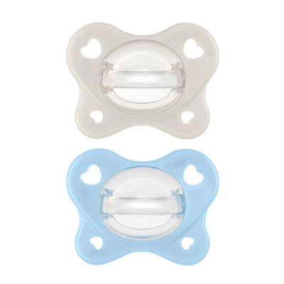 Dual pack of Chicco Physioforma pacifiers in pearl and sky colors, designed for infants aged 2-6 months.