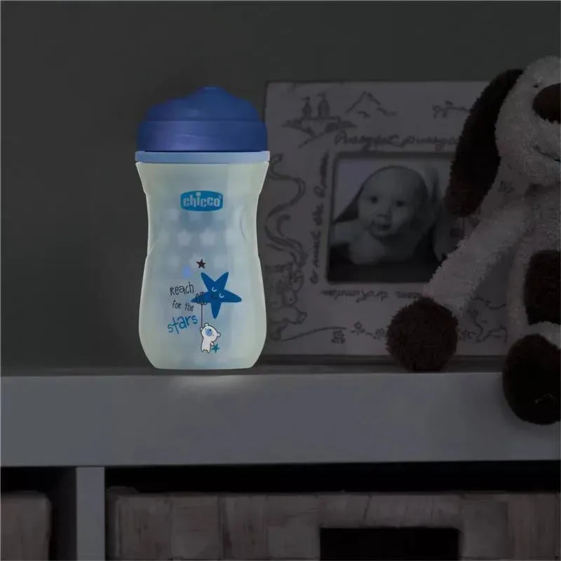 Chicco Glow In Dark Insulated Rim Spout Trainer Cup 9Oz, Blue, 12M+ Blue Image 4