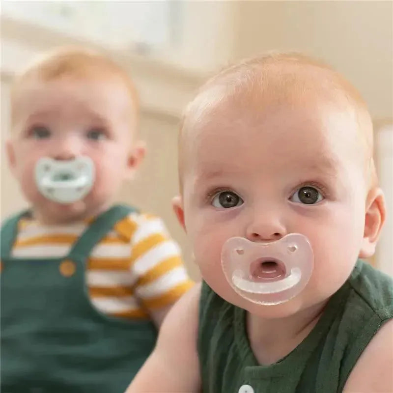 Chicco - PhysioForma Luxe Silicone One Piece Pacifier for Babies Aged 0-6m, Multicolor 4pk Image 6