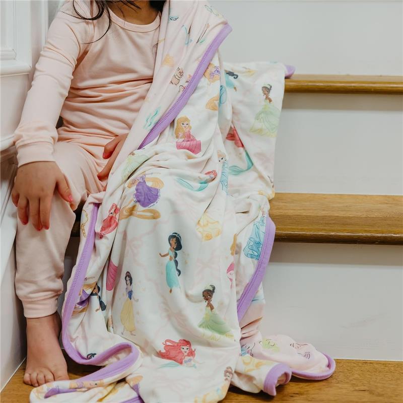 Copper Pearl - Disney Princess 3-Layer Stretchy Quilt Image 5