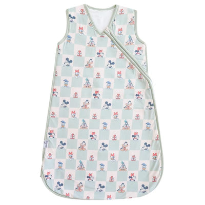 Premium 3-layer knit sleep bag featuring a Mickey Mouse and Friends design in pastel colors, ideal for cozy sleep.