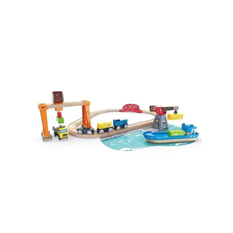 Hape - Lift & Load Harbor Set Image 2