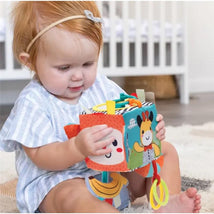 Infantino Peek & Seek Sensory Discovery Cube Image 2