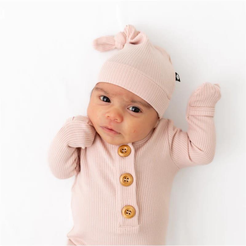Kyte Baby - Ribbed Knotted Gown With Hat Set In Blush Image 3
