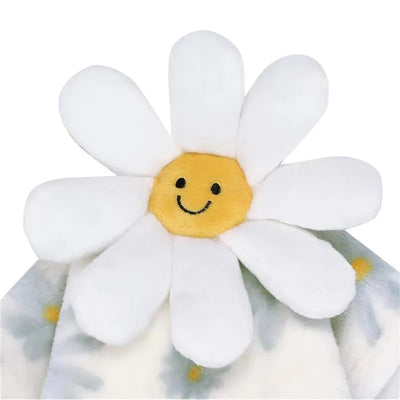 Security blanket featuring a smiling daisy flower design with soft petals and a cheerful yellow center.