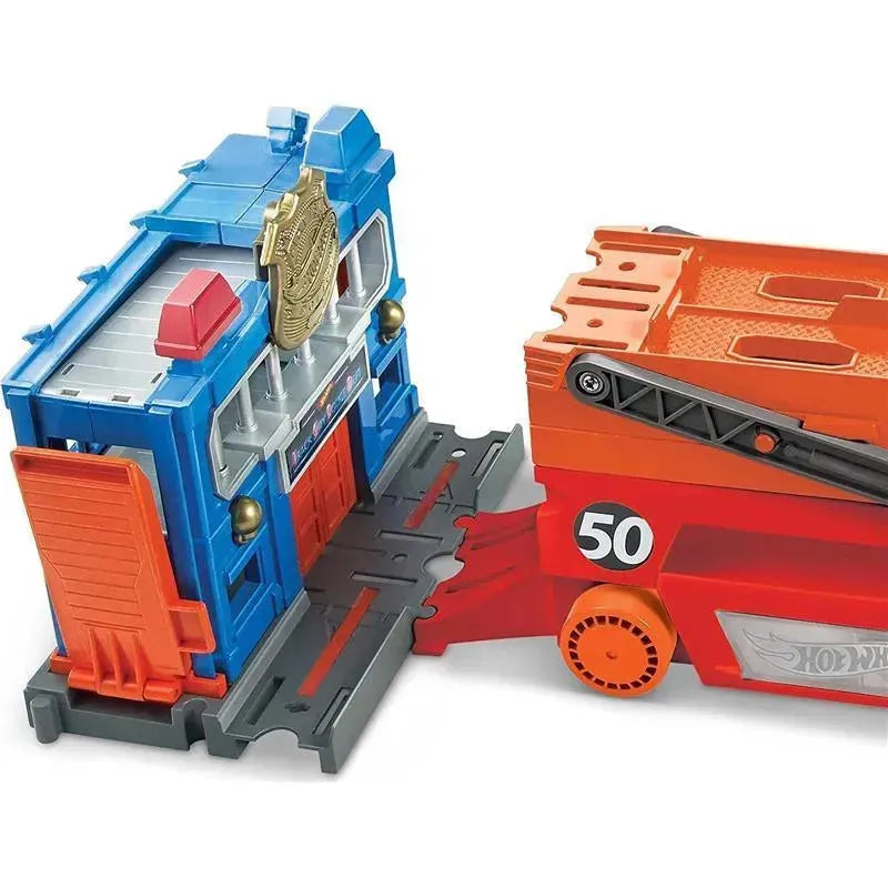 Mattel - Hot Wheels Mega Hauler with 6 Expandable Levels Image 3