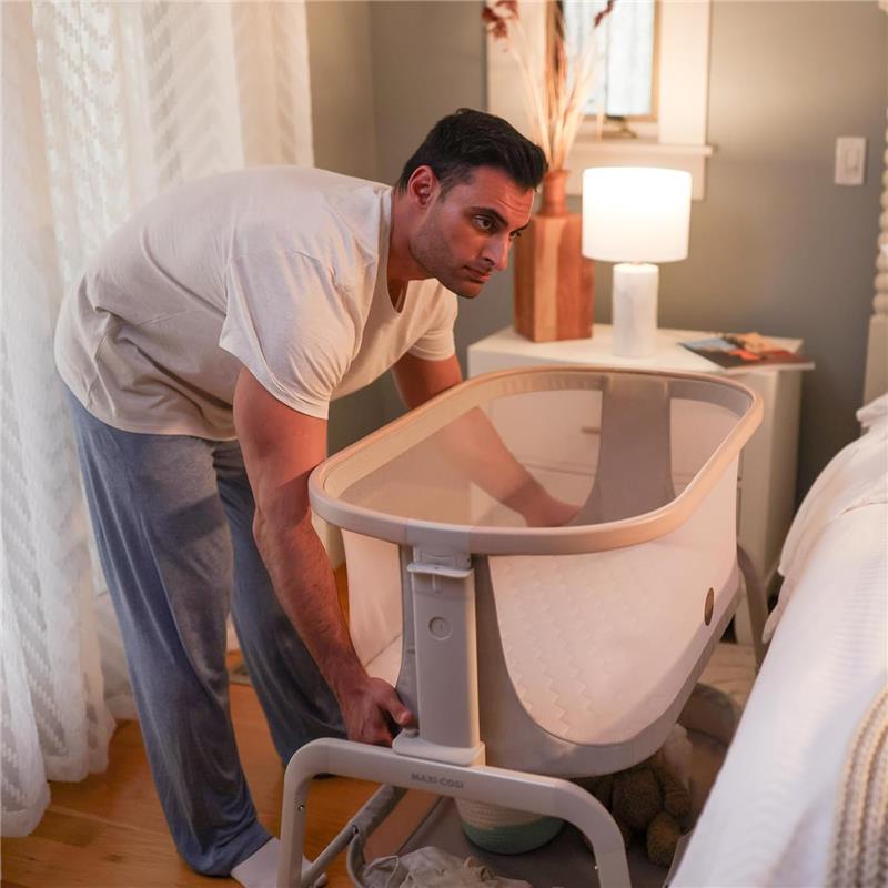 Maxi-Cosi - Iora Baby Bassinets Bedside Sleeper, Truffle Image 4