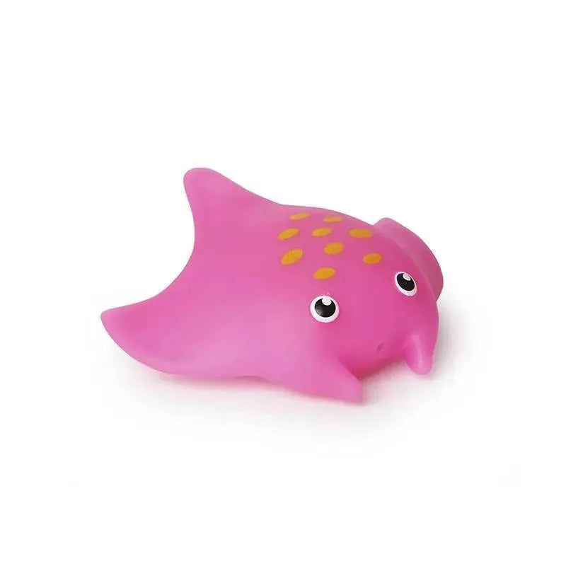 Munchkin Squirtin' Sea Buddies Bath Toys Image 7