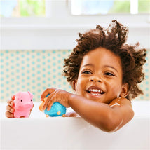 Munchkin® Baby Bath Toy Squirts, Farm™ Animals, 8 Pack Image 2
