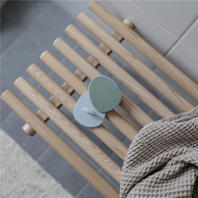 Mushie Silicone Baby Bath Cradle Cap Brush 2 Pack - Natural & Cambridge Blue Image 4