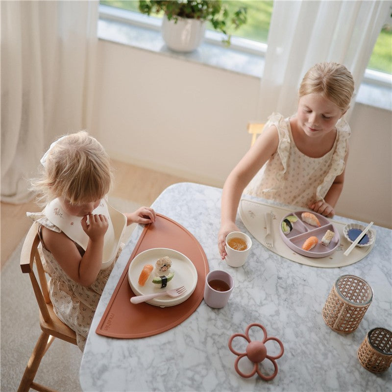 Mushie Classic Silicone Suction Plate - Soft Lilac Image 3