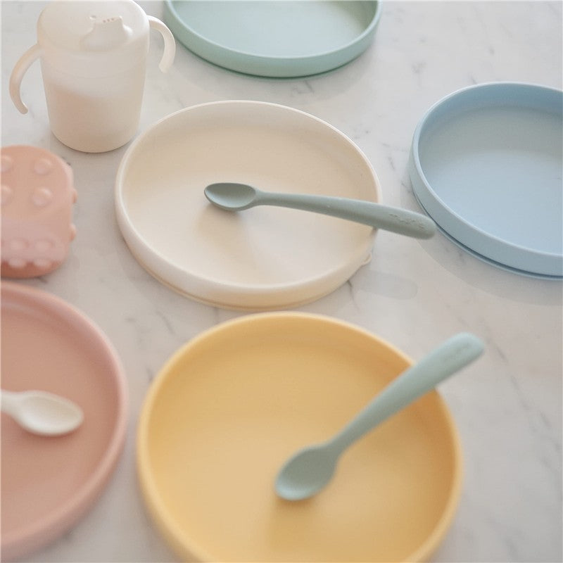 Mushie Classic Silicone Suction Plate - Soft Lilac Image 4