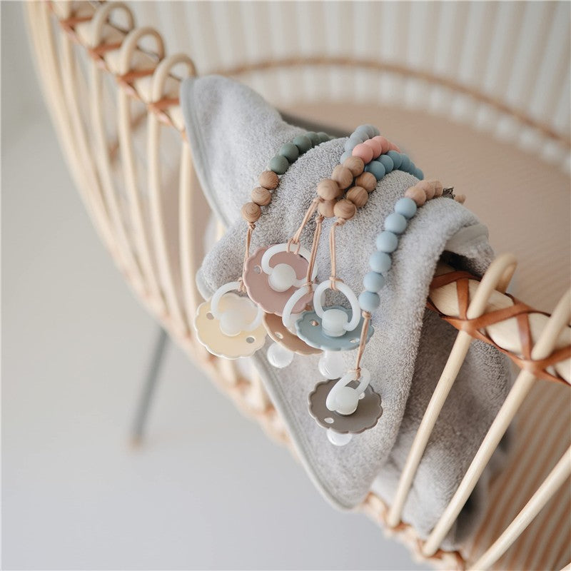 Mushie Eva Pacifier Clip - Cloud Image 6
