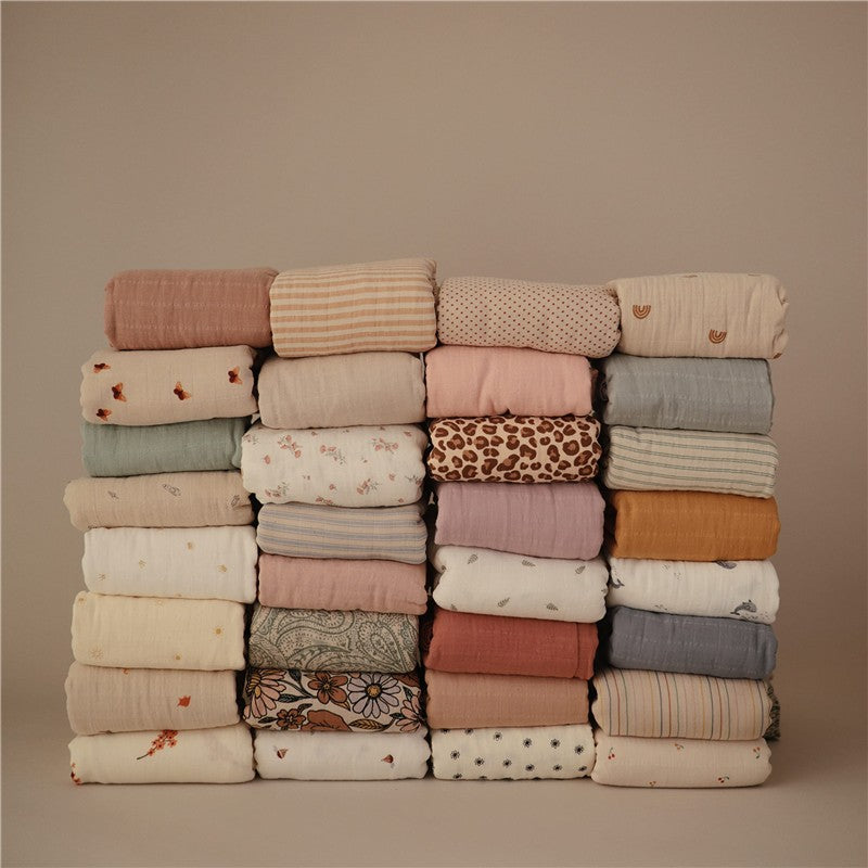 Mushie Organic Cotton Muslin Swaddle Blanket - Rose Vanilla Image 6