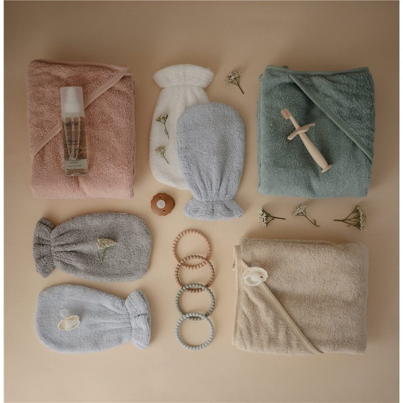 Mushie Hooded Towel - Blush Image 3