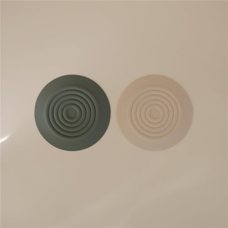 Mushie Silicone Drain Stopper 2-Pack - Dried Thyme/Shifting Sand Image 3