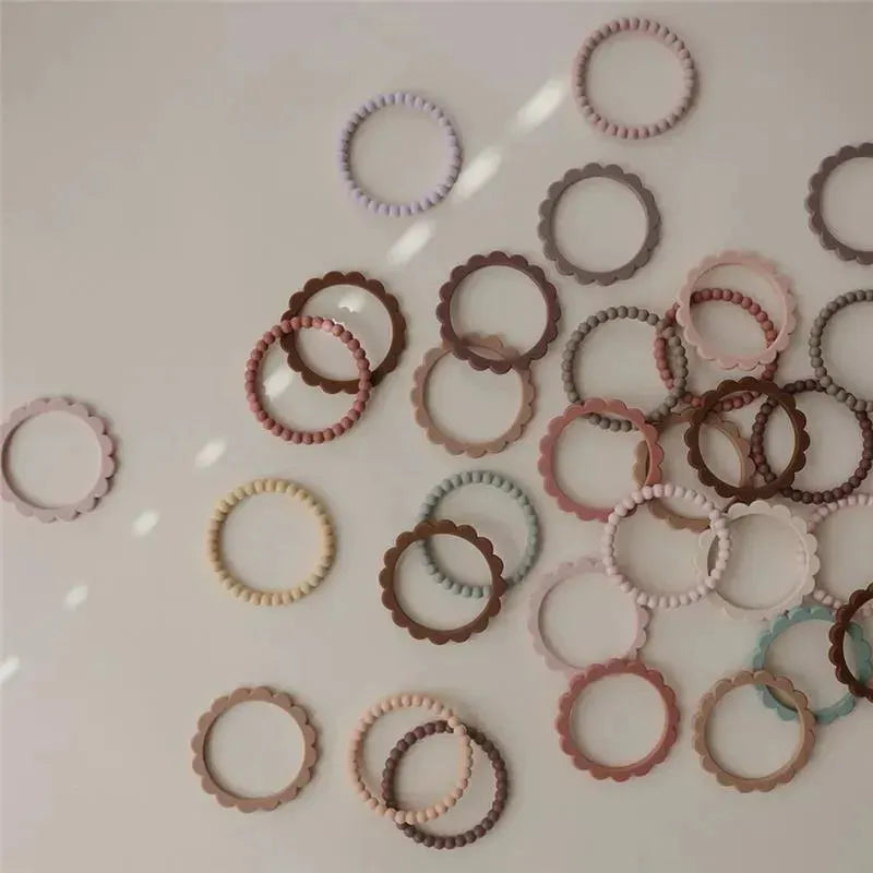 Mushie Silicone Pearl Teether Bracelets Linen/Peony/Pale Pink Image 9