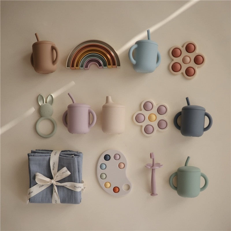 Mushie Silicone Sippy Cup - Blush Image 4