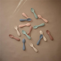 Mushie - Silicone Toddler Starter Spoons, 2 Pack, Tradewinds/Shifting Sand Image 2