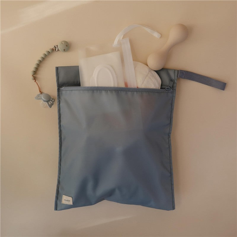 Mushie Water-Resistant Wet Bag 2 Pack - Tradewinds Image 8