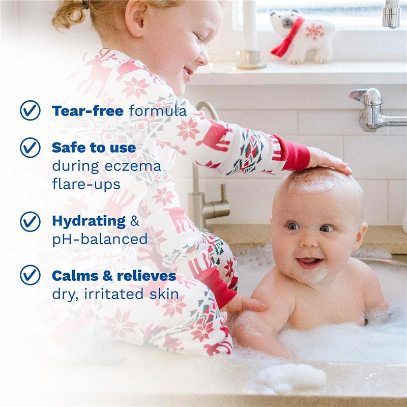 Mustela Stelatopia Cleansing Gel displayed with two children in a bath. Highlights tear-free, hydrating, and eczema-safe features.