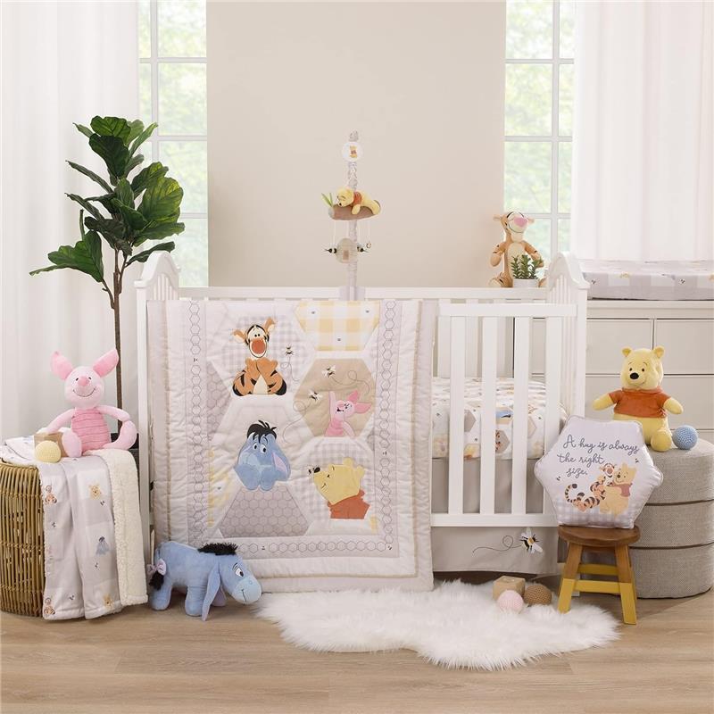 Nojo - Winnie The Pooh Hugs & Honeycombs Baby Blanket Image 4