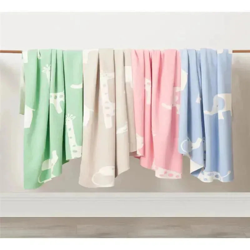 Piccolo Bambino - Jacquard Reversible Blanket On Wooden Hanger Beige Image 3