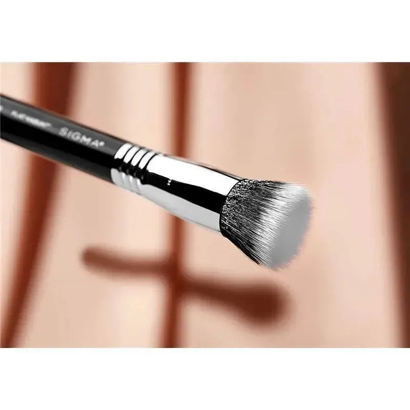 Sigma F80 Air Flat Kabuki Brush Image 7