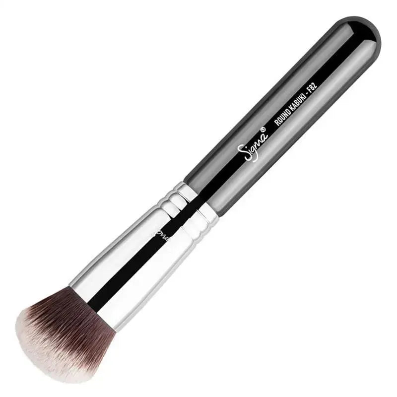 Sigma F82 Beauty Round Kabuki Brush Image 2