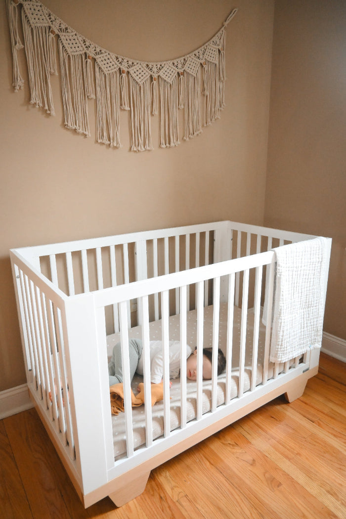 Spirit 8-in-1 Convertible Crib