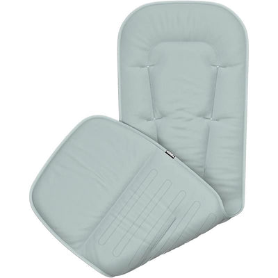 Thule Summer Seat Liner Alaska in light gray, designed for enhanced comfort in strollers or car seats with padded support.