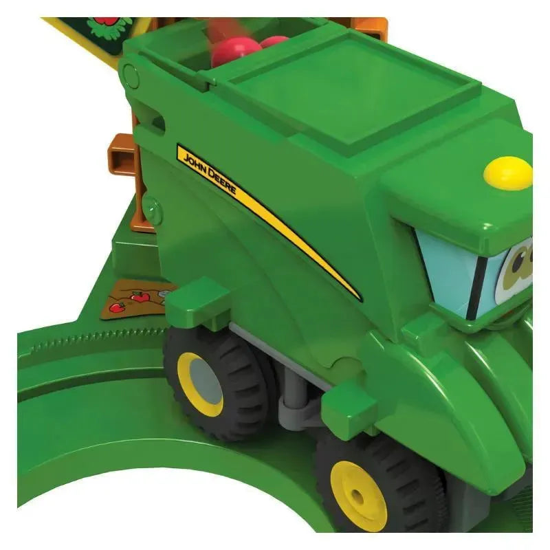 Tomy - Big Loader Johnny Tractor Image 11