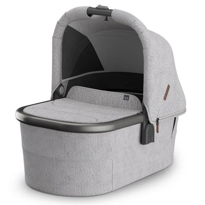 Uppababy Bassinet V3 Beau (Grey Chenille/Graphite Frame) Image 1