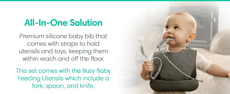 Conjunto de babador e utensílio para bebê ocupado