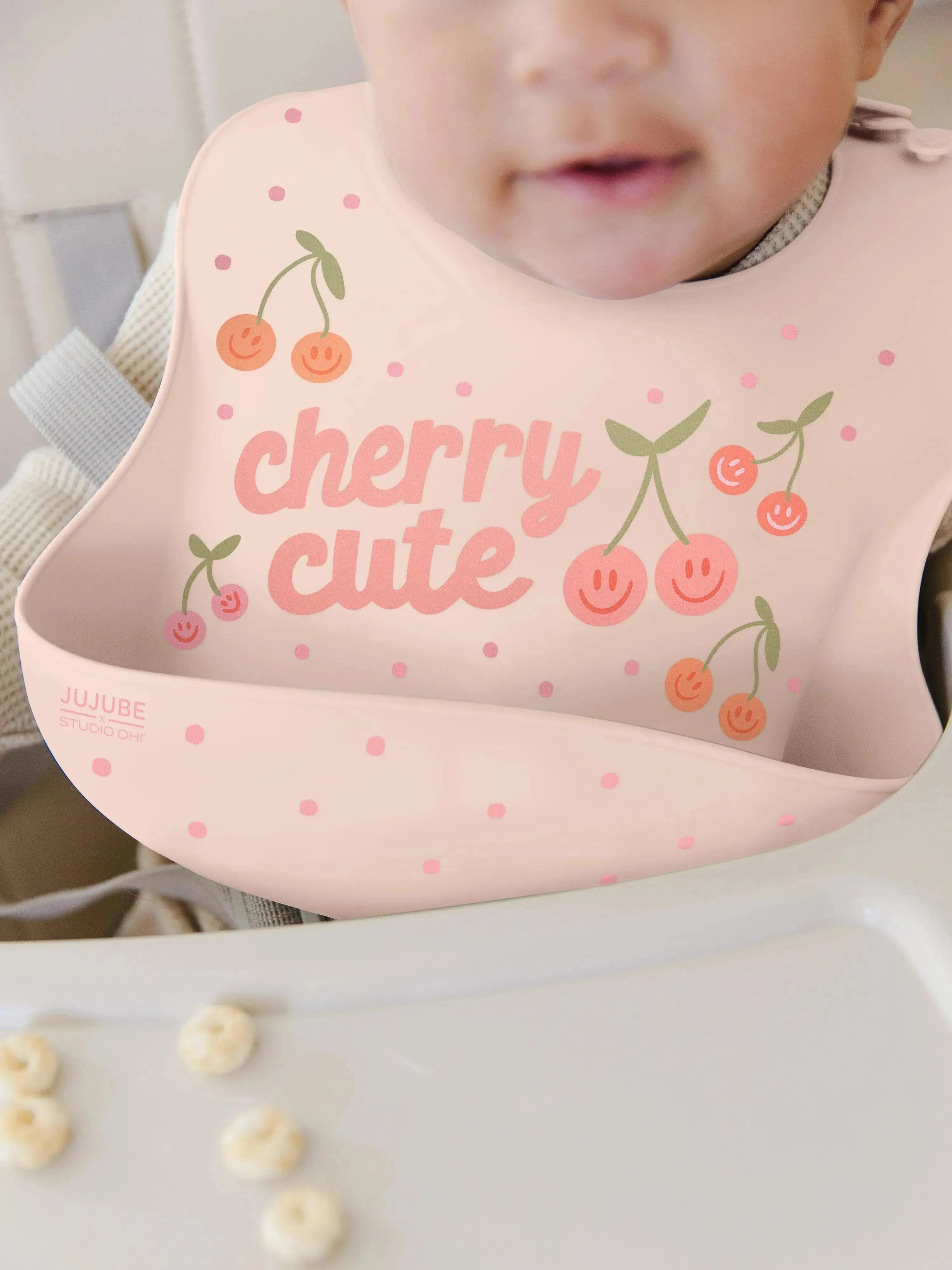 Babador de silicone - Cherry Cute by Doodle By Meg