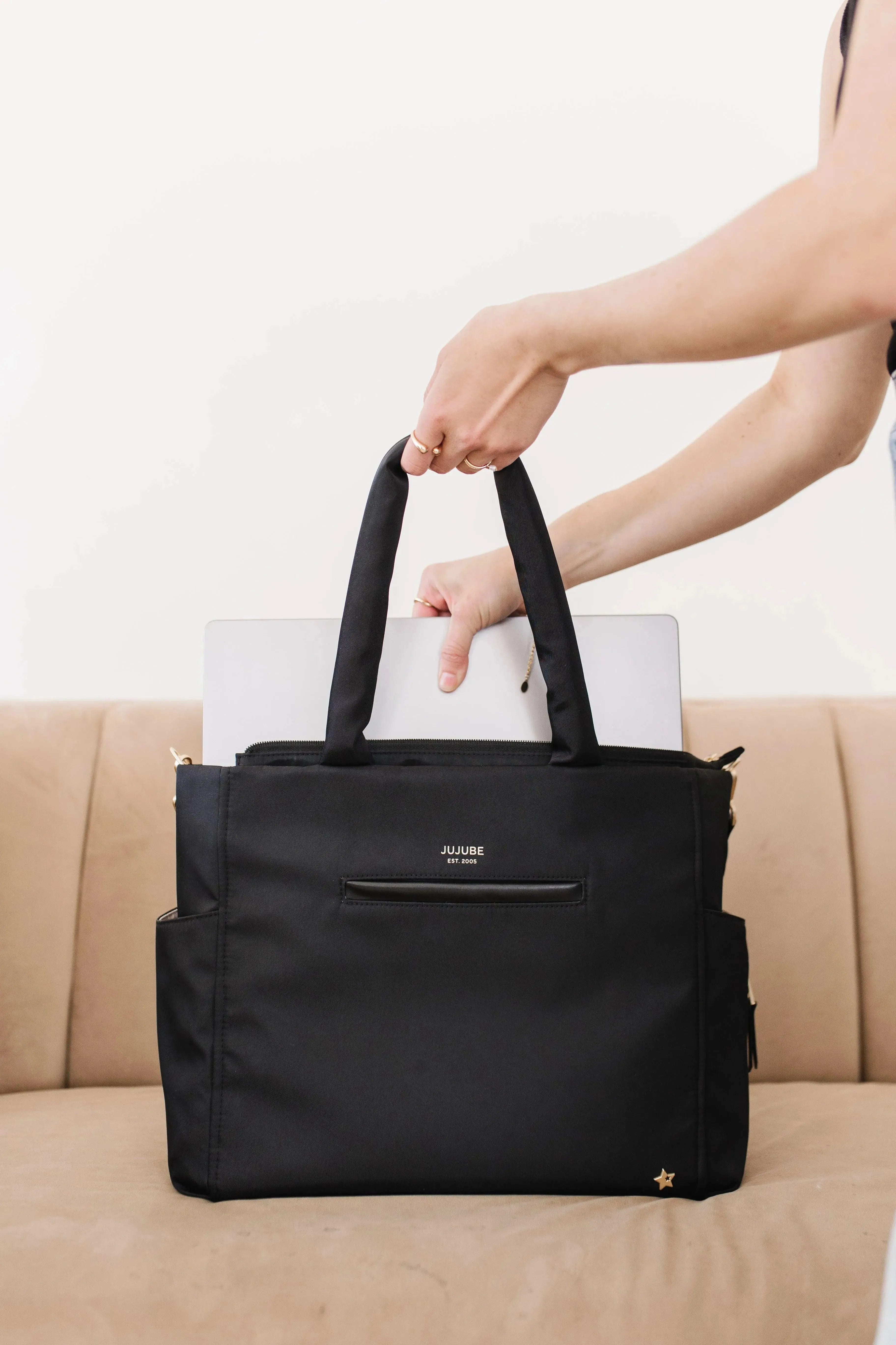 JuJuBe Utility-Strap Tote Preto